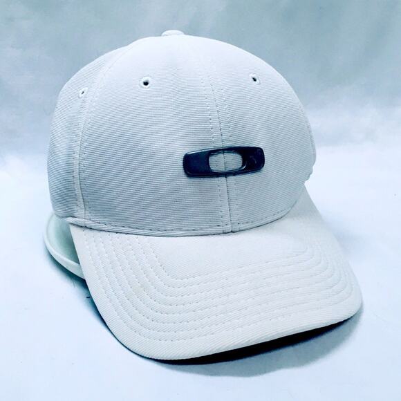 DISCONTINUED Oakley Mens Fitted Hat / Cap Size S/M - Picture 1 of 8